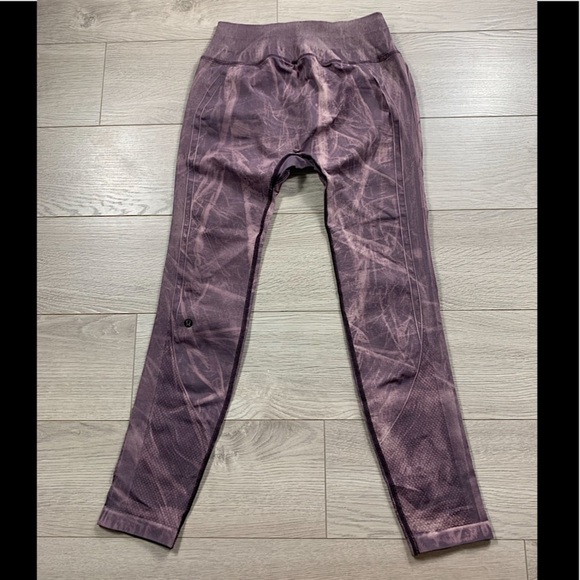 Lululemon Ebb to Street Tight *Wash Lunar Rock Mulberry 6 Stone Wash - Picture 3 of 8
